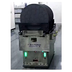 運送多組石墨盤與高溫爐對接AGV 運送多(duō)組石(shí)墨盤與高(gāo)溫爐對接(jiē)AGV