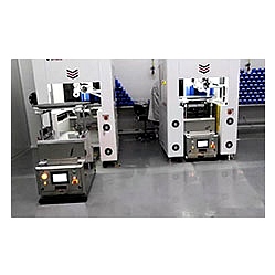 運送單片石墨盤與上下片機對接AGV 運送單片石墨盤與上下片機對接AGV